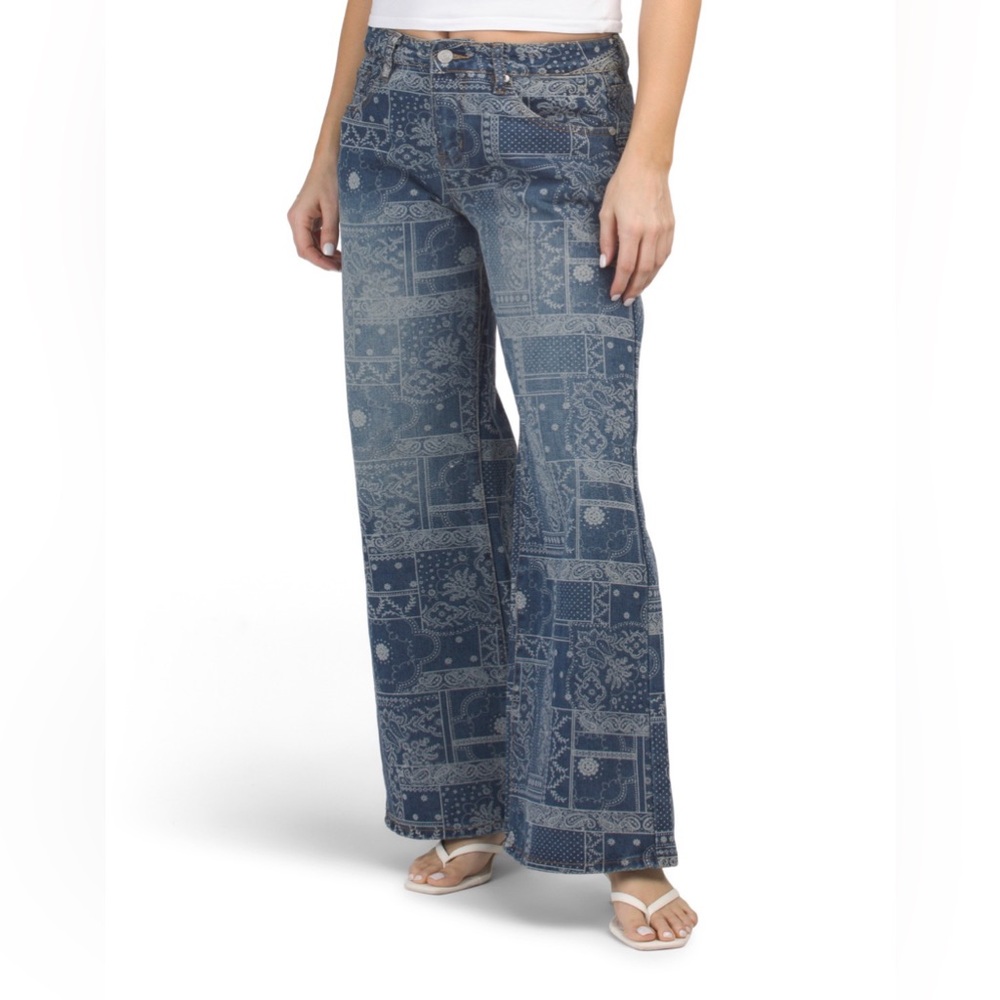 NWT Cali 1850 Bandana Printed Low Rise WiDe Leg Jeans - Picture 9 of 10